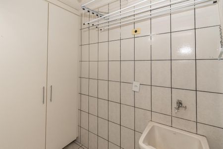 Apartamento para alugar com 67m², 3 quartos e 1 vaga Apartamento para alugar com 67m², 3 quartos e 1 vagaCozinha e Área de Serviço