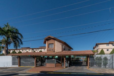 Apartamento para alugar com 67m², 3 quartos e 1 vaga Apartamento para alugar com 67m², 3 quartos e 1 vagaFachada e portaria