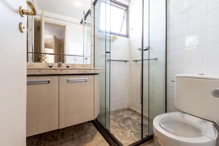 Apartamento para alugar com 94m², 3 quartos e 2 vagas Apartamento para alugar com 94m², 3 quartos e 2 vagasQuarto 3 - Banheiro da Suite