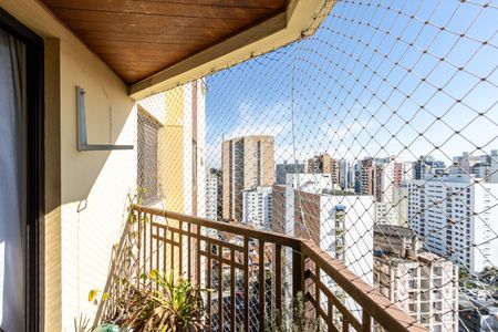 Apartamento para alugar com 94m², 3 quartos e 2 vagas Apartamento para alugar com 94m², 3 quartos e 2 vagasVaranda