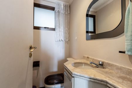 Apartamento para alugar com 94m², 3 quartos e 2 vagas Apartamento para alugar com 94m², 3 quartos e 2 vagasLavabo