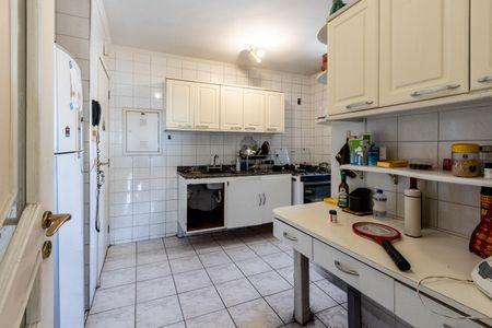 Apartamento para alugar com 94m², 3 quartos e 2 vagas Apartamento para alugar com 94m², 3 quartos e 2 vagasCozinha e Área de Serviço