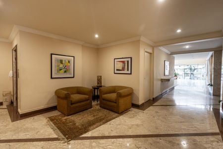 Apartamento para alugar com 94m², 3 quartos e 2 vagas Apartamento para alugar com 94m², 3 quartos e 2 vagasHall do Elevador