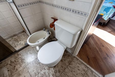 Apartamento para alugar com 94m², 3 quartos e 2 vagas Apartamento para alugar com 94m², 3 quartos e 2 vagasQuarto 2 - Banheiro da Suite