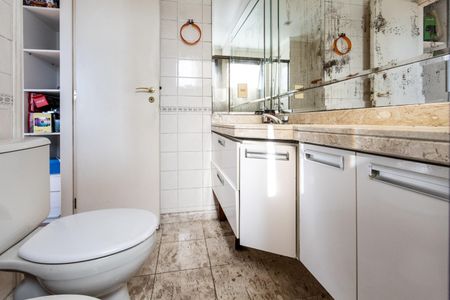 Apartamento para alugar com 94m², 3 quartos e 2 vagas Apartamento para alugar com 94m², 3 quartos e 2 vagasQuarto 2 - Banheiro da Suite