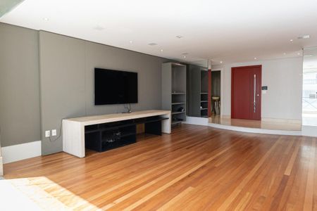 Apartamento à venda com 214m², 3 quartos e 3 vagas