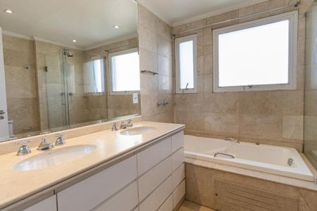 Apartamento à venda com 214m², 3 quartos e 3 vagas