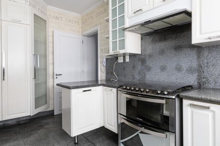 Apartamento à venda com 214m², 3 quartos e 3 vagas