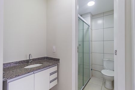 Apartamento à venda com 38m², 2 quartos e sem vaga Apartamento à venda com 38m², 2 quartos e sem vagaBanheiro