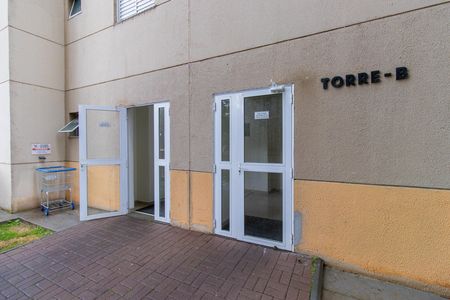 Fachada do bloco de apartamento para alugar com 2 quartos, 48m² em Chácara Granja Velha, Cotia