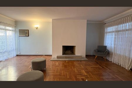 Casa para alugar com 3 quartos, 525m² em Interlagos, São Paulo