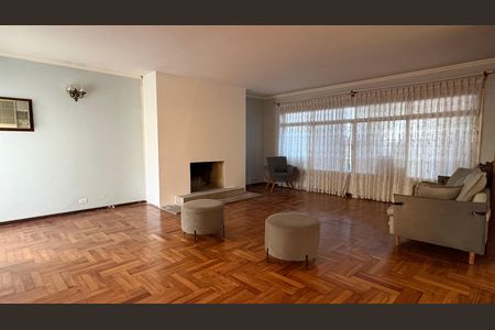 Casa para alugar com 3 quartos, 525m² em Interlagos, São Paulo