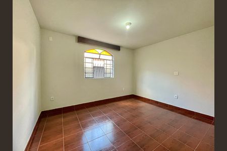 Casa para alugar com 3 quartos, 200m² em Casa Branca, Belo Horizonte
