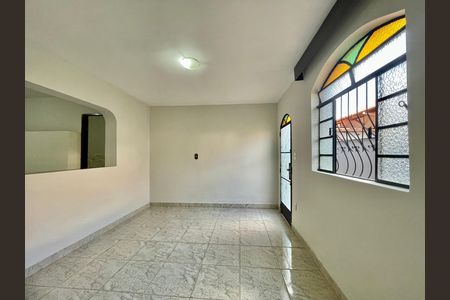 Casa para alugar com 3 quartos, 200m² em Casa Branca, Belo Horizonte