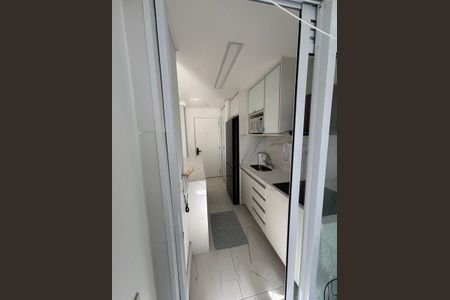 Cozinha de apartamento para alugar com 1 quarto, 50m² em Melville Empresarial Ii, Barueri