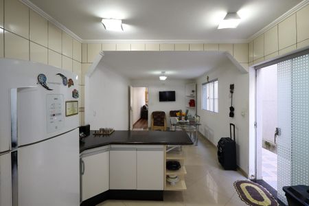 Casa para alugar com 128m², 3 quartos e 2 vagas Casa para alugar com 128m², 3 quartos e 2 vagasCozinha