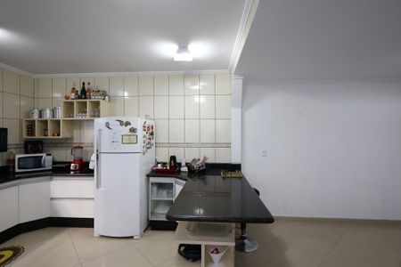 Casa para alugar com 128m², 3 quartos e 2 vagas Casa para alugar com 128m², 3 quartos e 2 vagasCozinha