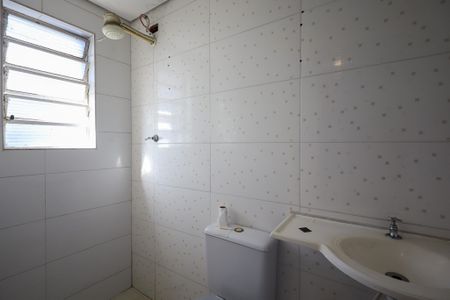 Casa para alugar com 128m², 3 quartos e 2 vagas Casa para alugar com 128m², 3 quartos e 2 vagasBanheiro de Serviço