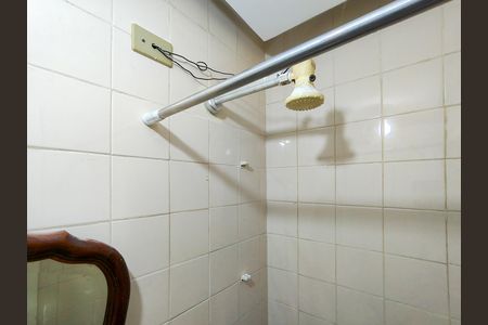 Apartamento à venda com 100m², 2 quartos e 1 vaga Apartamento à venda com 100m², 2 quartos e 1 vagaBanheiro de serviço