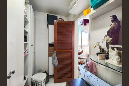 Apartamento à venda com 100m², 2 quartos e 1 vaga Apartamento à venda com 100m², 2 quartos e 1 vagaQuarto de Serviço