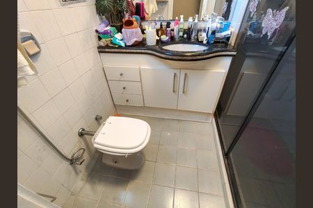 Apartamento à venda com 100m², 2 quartos e 1 vaga Apartamento à venda com 100m², 2 quartos e 1 vagaBanheiro da Suíte