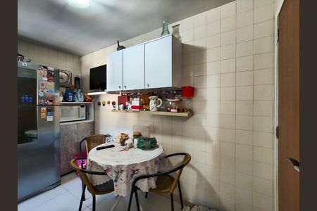 Apartamento à venda com 100m², 2 quartos e 1 vaga Apartamento à venda com 100m², 2 quartos e 1 vagaCozinha