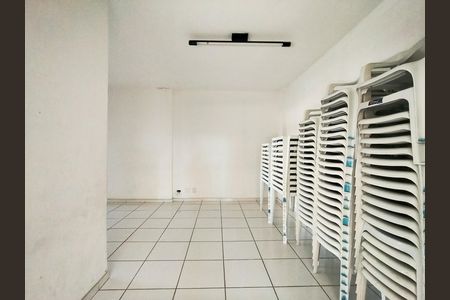 Apartamento à venda com 100m², 2 quartos e 1 vaga Apartamento à venda com 100m², 2 quartos e 1 vagaÁrea comum - Salão de festas