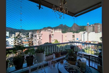 Apartamento à venda com 100m², 2 quartos e 1 vaga Apartamento à venda com 100m², 2 quartos e 1 vagaVaranda da Sala