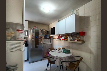 Apartamento à venda com 100m², 2 quartos e 1 vaga Apartamento à venda com 100m², 2 quartos e 1 vagaCozinha