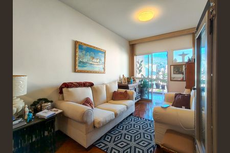 Apartamento à venda com 100m², 2 quartos e 1 vaga Apartamento à venda com 100m², 2 quartos e 1 vagaSala