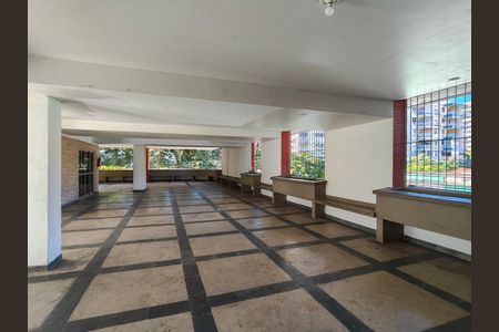 Apartamento à venda com 100m², 2 quartos e 1 vaga Apartamento à venda com 100m², 2 quartos e 1 vagaÁrea comum - Playground