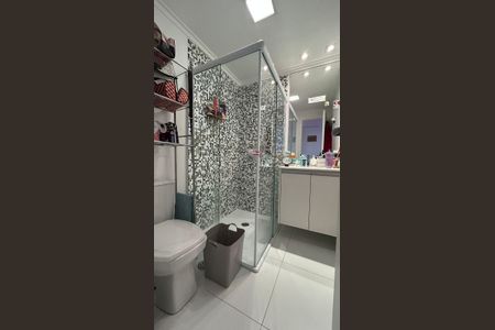 Apartamento à venda com 174m², 4 quartos e 3 vagas Apartamento à venda com 174m², 4 quartos e 3 vagasBanheiro Suíte 2