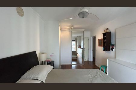Apartamento à venda com 174m², 4 quartos e 3 vagas Apartamento à venda com 174m², 4 quartos e 3 vagasQuarto 1 - Suíte 1