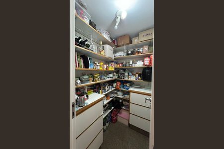 Apartamento à venda com 174m², 4 quartos e 3 vagas Apartamento à venda com 174m², 4 quartos e 3 vagasCozinha