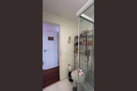 Apartamento à venda com 174m², 4 quartos e 3 vagas Apartamento à venda com 174m², 4 quartos e 3 vagasBanheiro Suíte 2