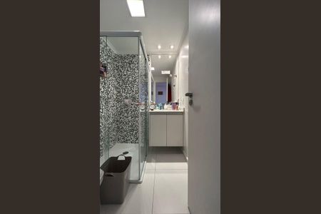 Apartamento à venda com 174m², 4 quartos e 3 vagas Apartamento à venda com 174m², 4 quartos e 3 vagasBanheiro Suíte 2