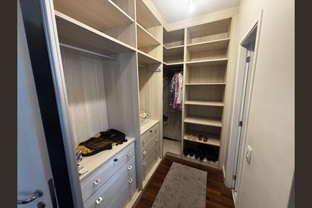 Casa de condomínio para alugar com 138m², 3 quartos e 2 vagasQuarto