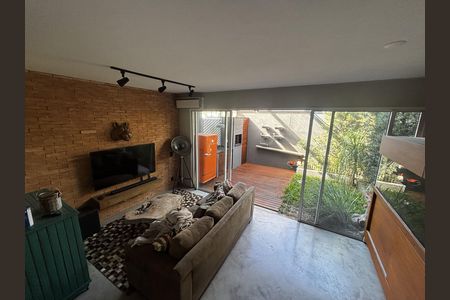 Casa de condomínio para alugar com 138m², 3 quartos e 2 vagasSala