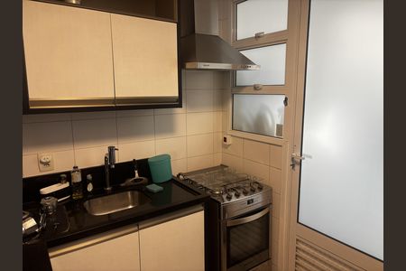 Casa de condomínio para alugar com 138m², 3 quartos e 2 vagasCozinha