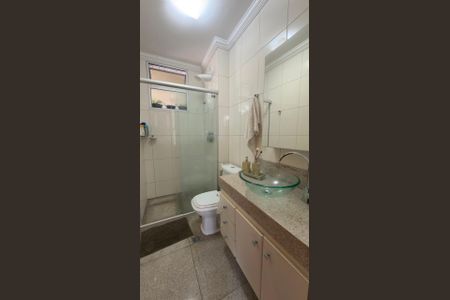 Apartamento para alugar com 140m², 3 quartos e 2 vagas Apartamento para alugar com 140m², 3 quartos e 2 vagasBanheiro
