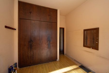 Casa à venda com 245m², 4 quartos e 2 vagasQuarto 4