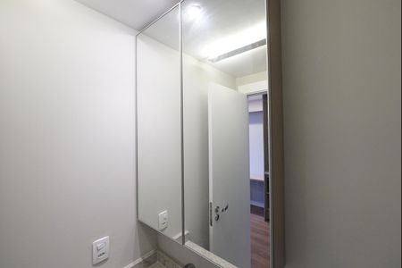 Banheiro de kitnet/studio para alugar com 1 quarto, 24m² em Vila Mariana, São Paulo