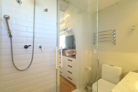 Apartamento à venda com 163m², 3 quartos e 3 vagasBanheiro da Suíte 1
