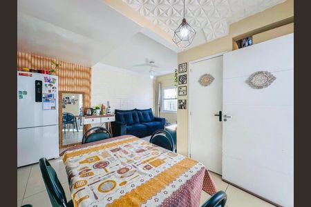 Quarto de casa de condomínio à venda com 2 quartos, 110m² em Fátima, Canoas