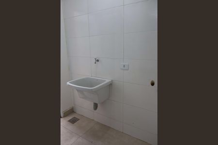 Casa à venda com 94m², 2 quartos e 2 vagasLavanderia