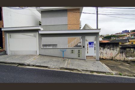 Fachada de casa à venda com 2 quartos, 94m² em Bela Vista, Osasco