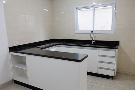 Casa à venda com 94m², 2 quartos e 2 vagasCozinha