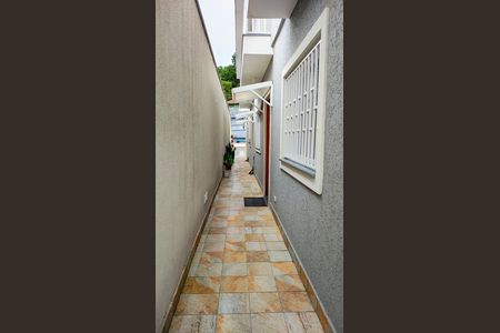 Casa à venda com 94m², 2 quartos e 2 vagasCorredor