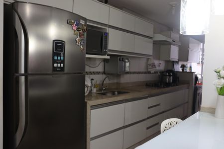 Apartamento à venda com 64m², 2 quartos e 1 vagaCozinha