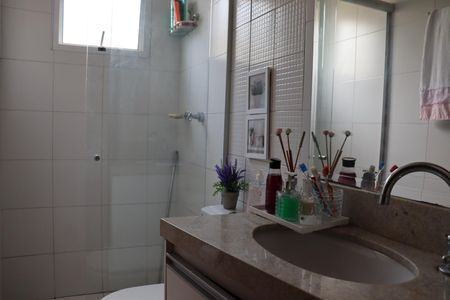 Apartamento à venda com 64m², 2 quartos e 1 vagaBanheiro suite 1 